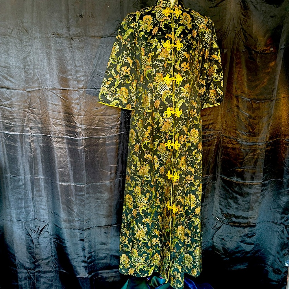 Hsu Mai Traditional Chinese Long Dress Multicolor w/ Gold Inlay, Size 13